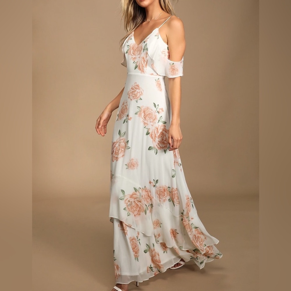LULU’S Floral Maxi Dress in White and Pink